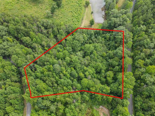 12 Queensmoor Road, Travelers Rest, SC 29690