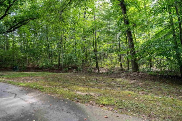 12 Queensmoor Road, Travelers Rest, SC 29690