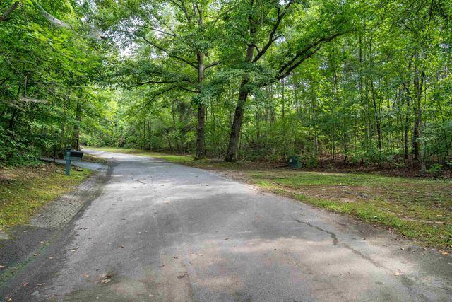 12 Queensmoor Road, Travelers Rest, SC 29690
