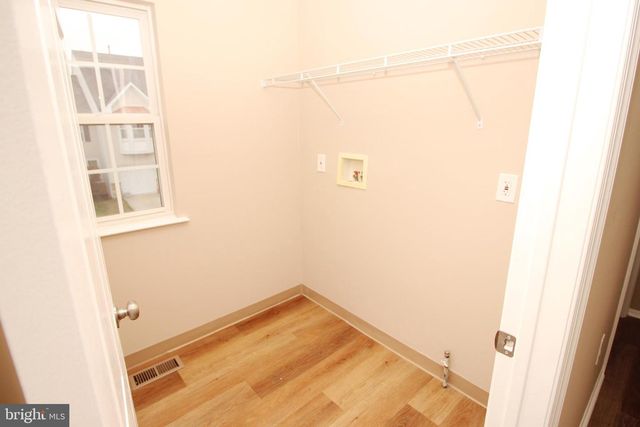 121 BEACON DR, Woodbury, NJ 08096