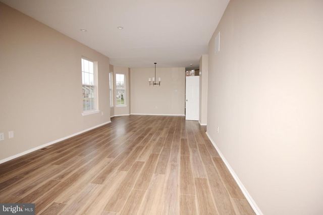 121 BEACON DR, Woodbury, NJ 08096