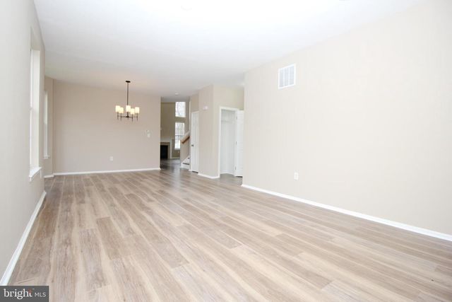 121 BEACON DR, Woodbury, NJ 08096