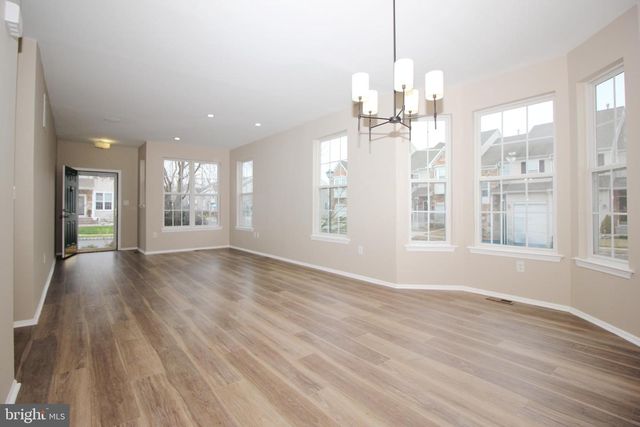 121 BEACON DR, Woodbury, NJ 08096