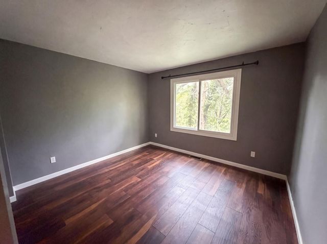 2509 Oakwood Drive, Burnsville, MN 55306