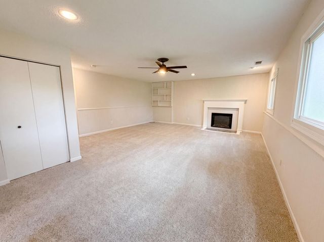 2509 Oakwood Drive, Burnsville, MN 55306