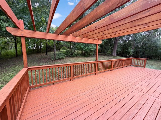 2509 Oakwood Drive, Burnsville, MN 55306