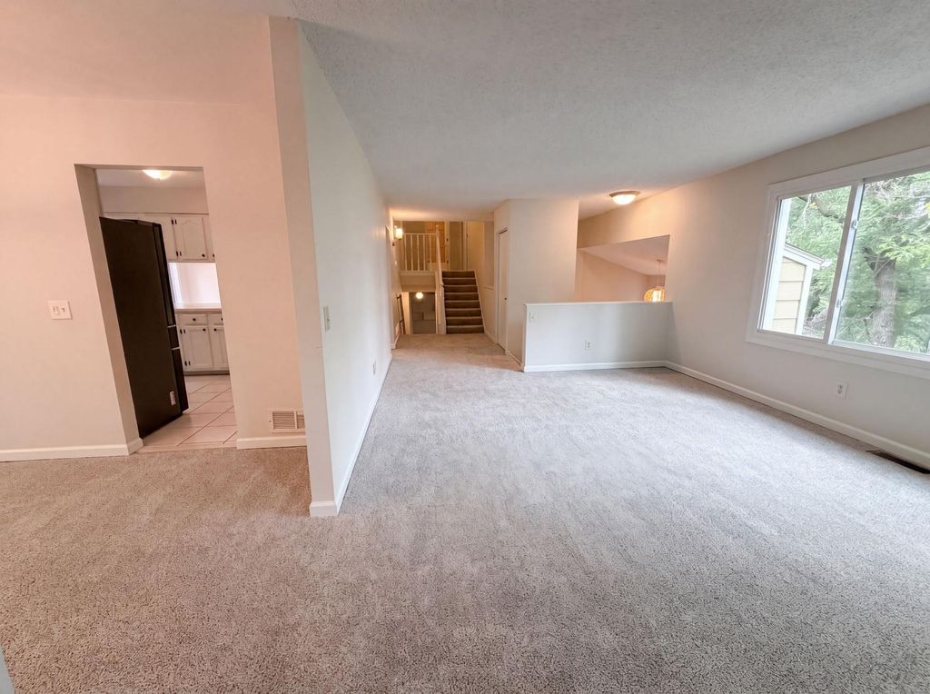 2509 Oakwood Drive, Burnsville, MN 55306 — photo 3