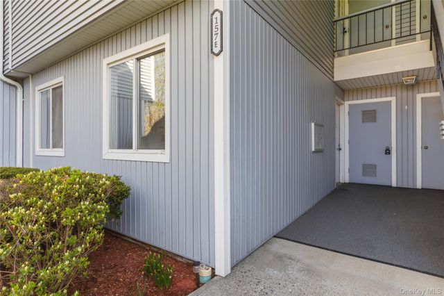 157 Carriage Court E, Yorktown Heights, NY 10598