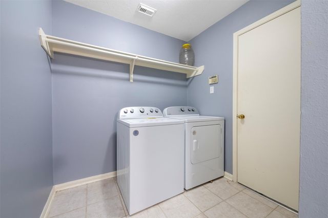 8738 Willancy Lane, Houston, TX 77095