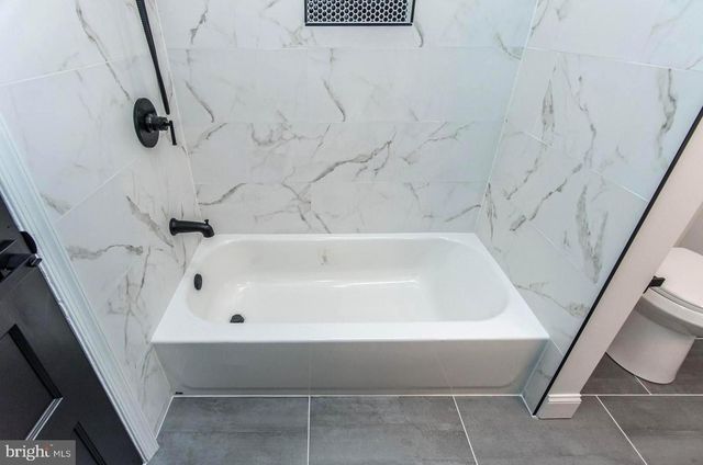 129 E TULPEHOCKEN ST, Philadelphia, PA 19144