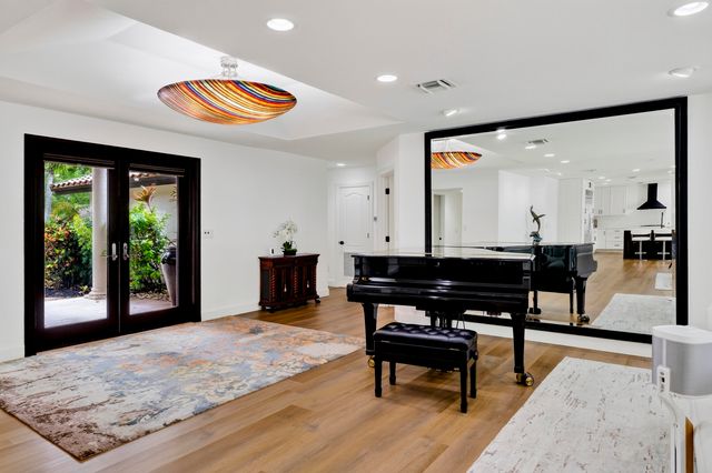 329 ISLE OF CAPRI Drive, Fort Lauderdale, FL 33301