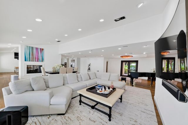 329 ISLE OF CAPRI Drive, Fort Lauderdale, FL 33301