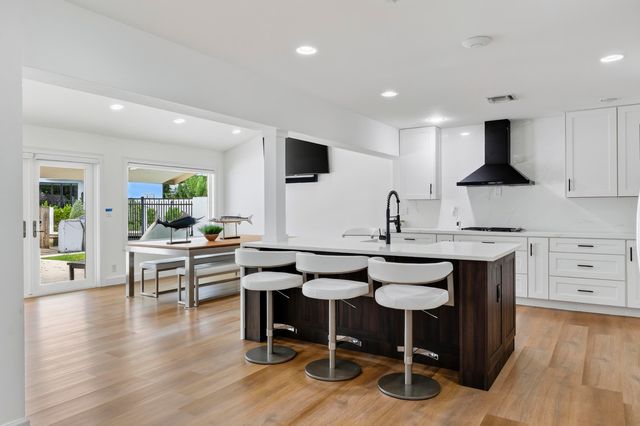 329 ISLE OF CAPRI Drive, Fort Lauderdale, FL 33301