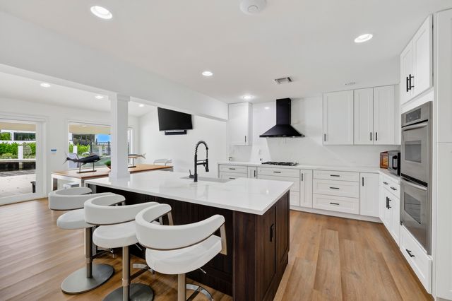 329 ISLE OF CAPRI Drive, Fort Lauderdale, FL 33301