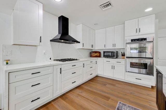 329 ISLE OF CAPRI Drive, Fort Lauderdale, FL 33301