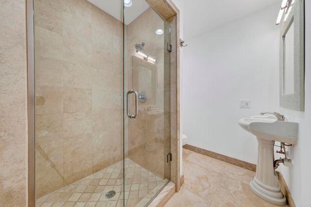 329 ISLE OF CAPRI Drive, Fort Lauderdale, FL 33301