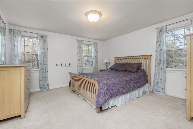 3001 Swansea Crescent W, Hampton, PA 15101