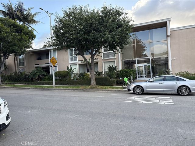 6601 Springpark 14, Los Angeles, CA 90056
