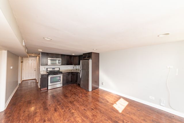 5344 W Eddy Street G, Chicago, IL 60641