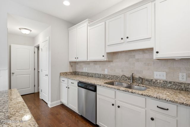 4965 Alamance Drive SE, Boiling Spring Lakes, NC 28461