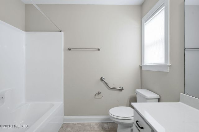 4965 Alamance Drive SE, Boiling Spring Lakes, NC 28461
