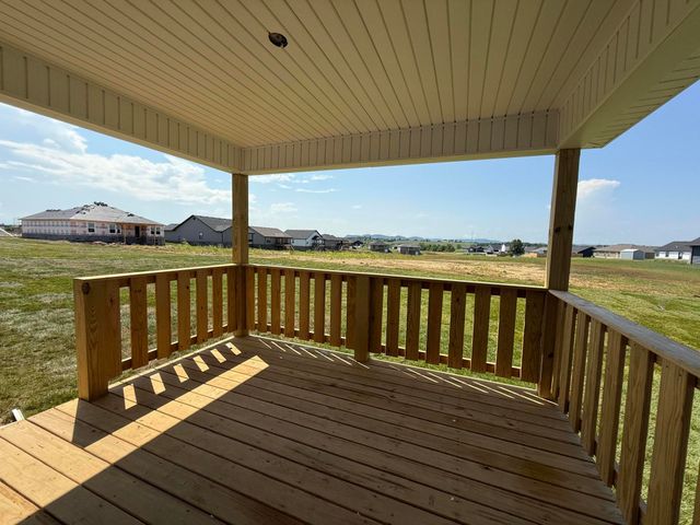 558 Middle Creek Way, Berea, KY 40403