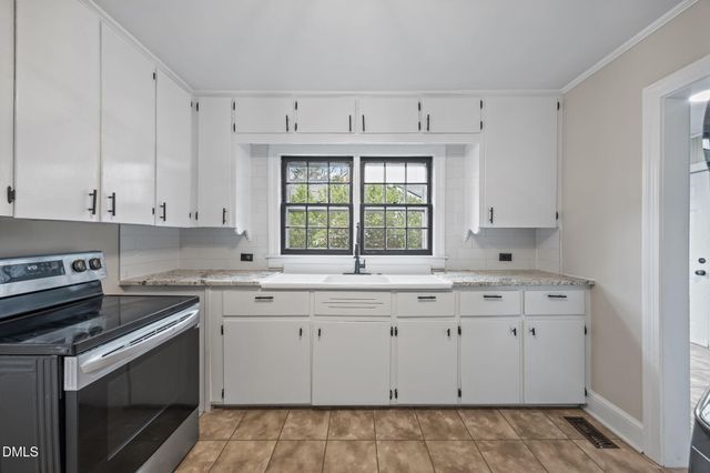 108 N Watauga Avenue, Dunn, NC 28334