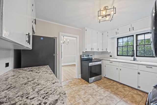 108 N Watauga Avenue, Dunn, NC 28334