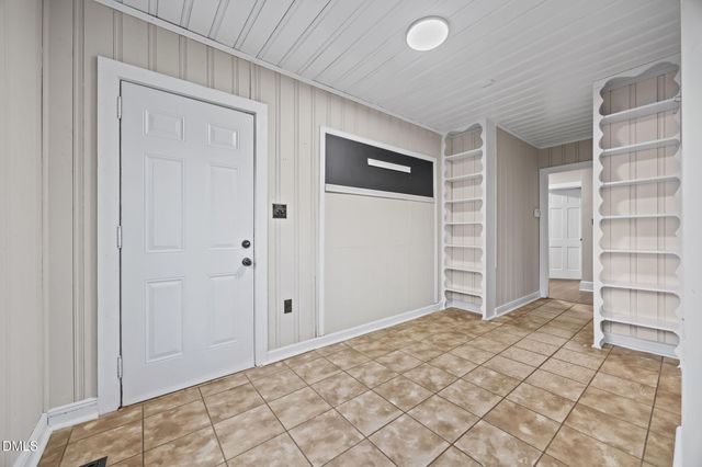 108 N Watauga Avenue, Dunn, NC 28334