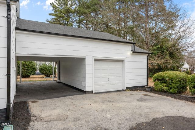 108 N Watauga Avenue, Dunn, NC 28334