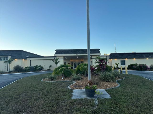 5409 HOLIDAY PARK BOULEVARD, North Port, FL 34287