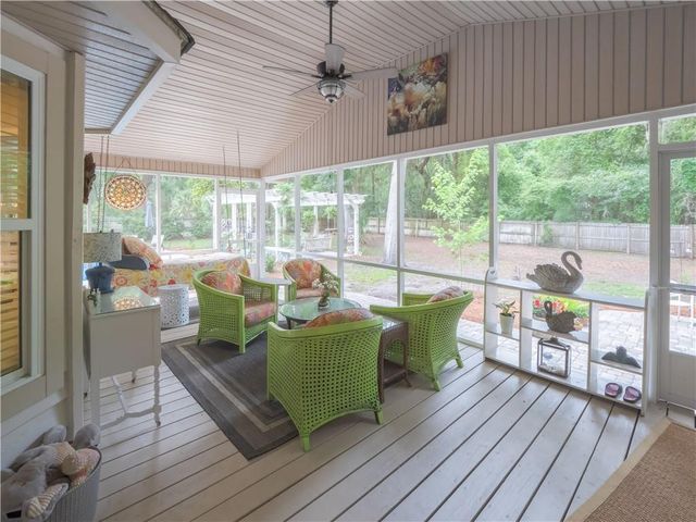 1170 W Shore Drive W, Brunswick, GA 31523