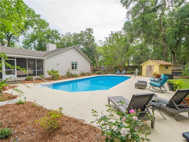 1170 W Shore Drive W, Brunswick, GA 31523