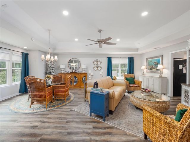 1170 W Shore Drive W, Brunswick, GA 31523