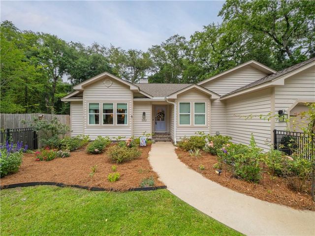 1170 W Shore Drive W, Brunswick, GA 31523