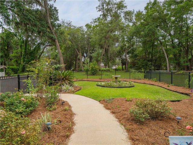 1170 W Shore Drive W, Brunswick, GA 31523