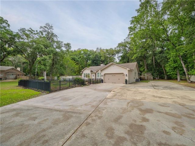 1170 W Shore Drive W, Brunswick, GA 31523