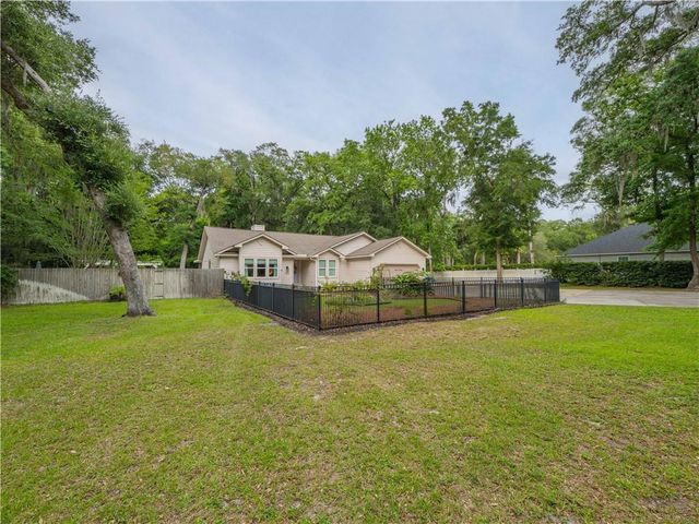 1170 W Shore Drive W, Brunswick, GA 31523