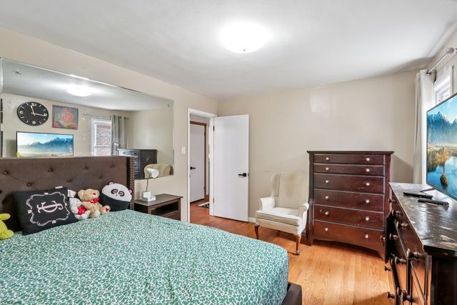 3644 W 82nd Street, Chicago, IL 60652