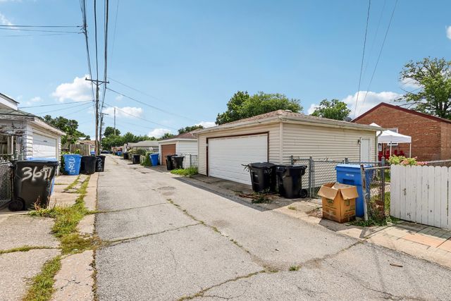 3644 W 82nd Street, Chicago, IL 60652