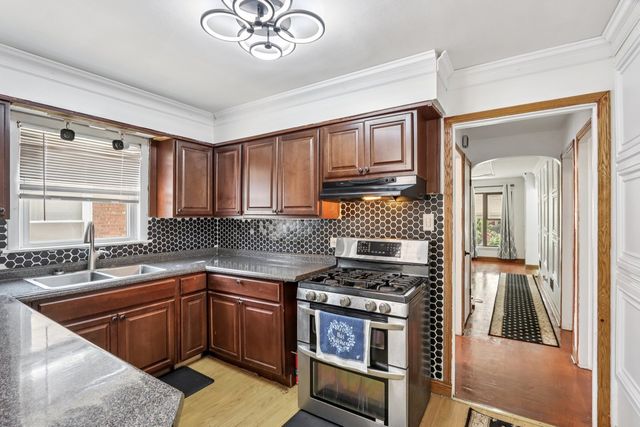 3644 W 82nd Street, Chicago, IL 60652