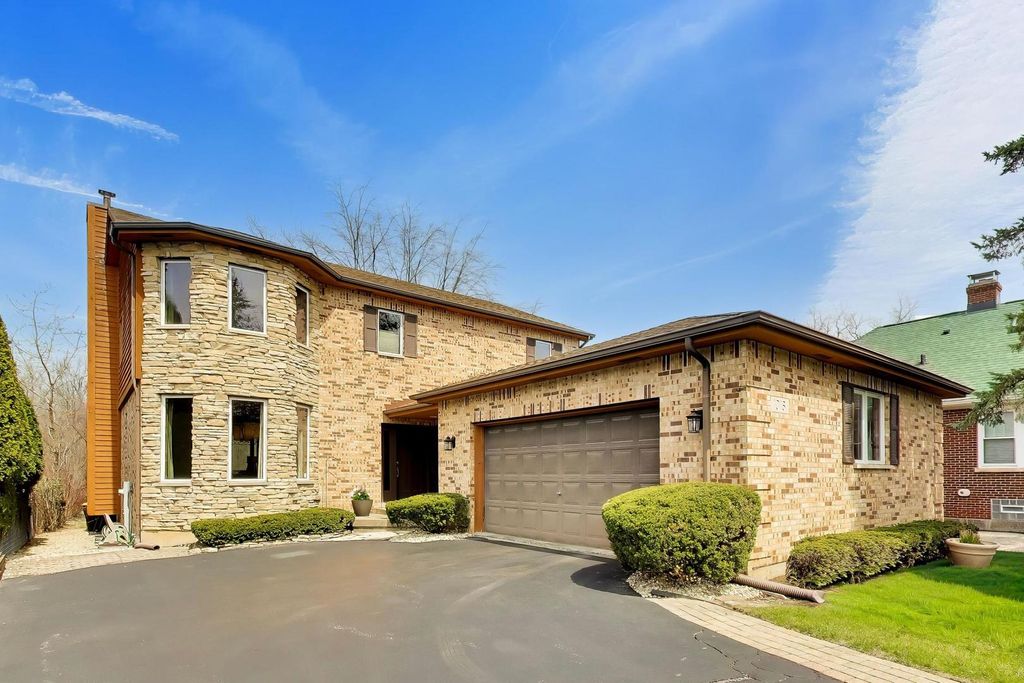 1016 Shermer Road, Northbrook, IL 60062