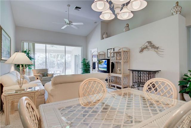 1970 Willow Bend CIR 204, Naples, FL 34109
