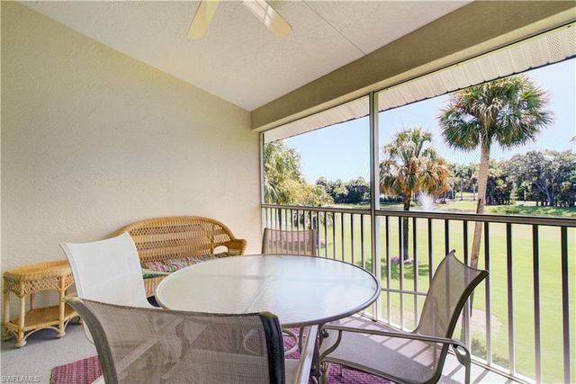 1970 Willow Bend CIR 204, Naples, FL 34109