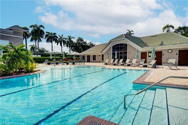 1970 Willow Bend CIR 204, Naples, FL 34109