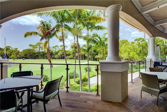 1970 Willow Bend CIR 204, Naples, FL 34109
