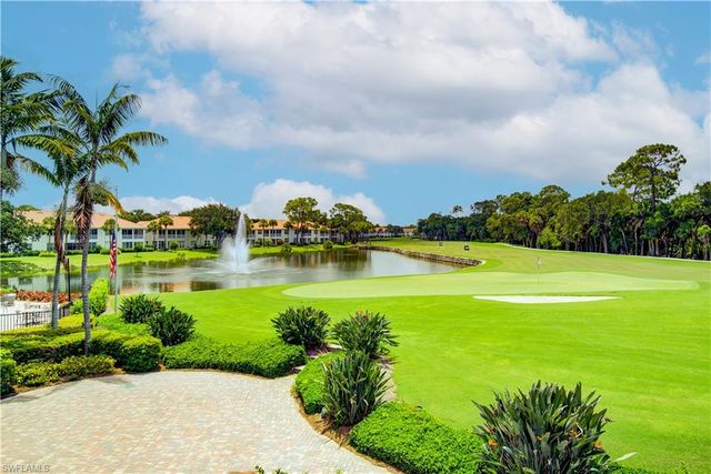 1970 Willow Bend CIR 204, Naples, FL 34109
