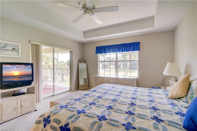 1970 Willow Bend CIR 204, Naples, FL 34109
