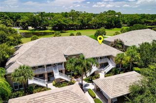 1970 Willow Bend CIR 204, Naples, FL 34109