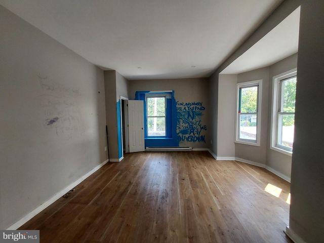 5302 WAYNE AVE, Philadelphia, PA 19144